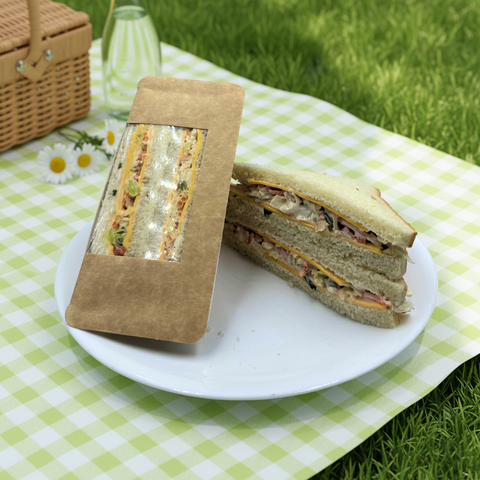 Cheddar Cheese & Coleslaw Sandwich 220G
